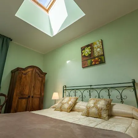 Podere Belvedere Couette-café 2*