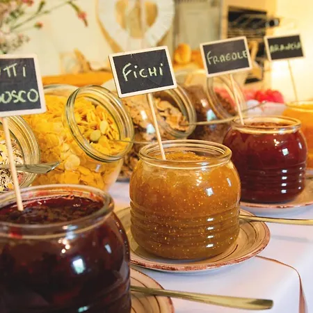 Couette-café Podere Belvedere 2*